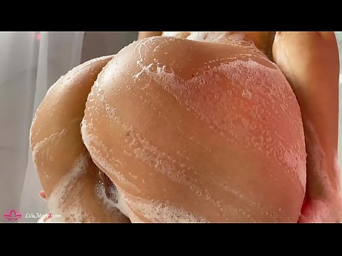 ❤️ Brunette Anapiga Pussy kwa Pussy kwa Vibrator hadi Orgasm kali katika Shower Pono ya kujitengenezea nyumbani ❌️